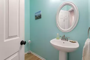 6025 Manshire Ct, Galloway, OH 43119 - Photo 8