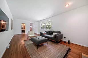 972 Thomas Ln, Columbus, OH 43220 - Photo 14