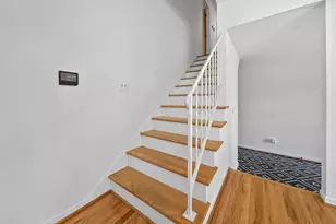972 Thomas Ln, Columbus, OH 43220 - Photo 16