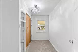 448 Basswood Rd, Columbus, OH 43207 - Photo 14