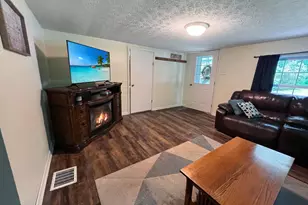 988 Connett Rd, Nelsonville, OH 45764 - Photo 8