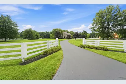 1835 Dixon Road, Blacklick, OH 43004 - Photo 6
