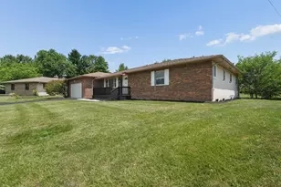 2564 Bryan Cir, Grove City, OH 43123 - Photo 2