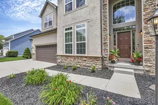 3334 Winding Woods Dr, Powell, OH 43065 - Photo 2