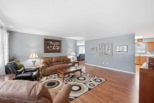401 Kimberly Dr, Washington Court House, OH 43160 - Photo 8
