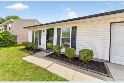 3885 Farm Brook Lane, Columbus, OH 43204 - Photo 4
