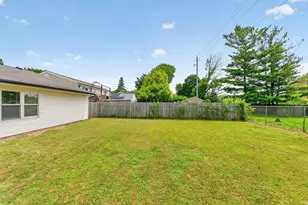 3885 Farm Brook Ln, Columbus, OH 43204 - Photo 26