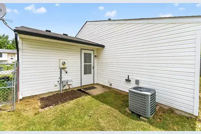 3885 Farm Brook Lane, Columbus, OH 43204 - Photo 24