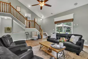 453 Triple Crown Way, Marysville, OH 43040 - Photo 2