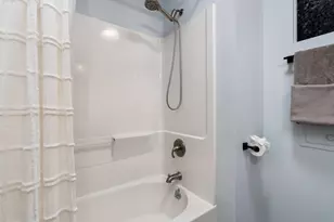 1102 Kennington Ave, Columbus, OH 43220 - Photo 30