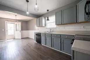 2567 Edencreek Ln, Columbus, OH 43207 - Photo 6