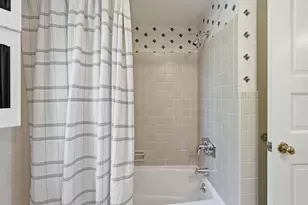 4350 Crown Point Dr, Columbus, OH 43220 - Photo 34