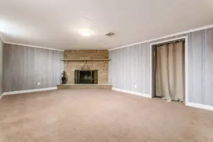 181 Village Dr, Columbus, OH 43214 - Photo 30