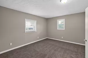 355 Woodlawn Ave, Columbus, OH 43228 - Photo 18