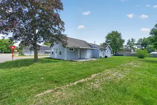 355 Woodlawn Ave, Columbus, OH 43228 - Photo 6