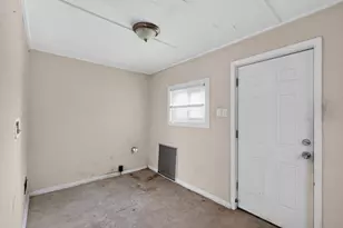176 S Burgess Ave, Columbus, OH 43204 - Photo 10