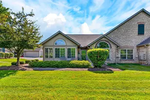7771 Red Maple Pl, Westerville, OH 43082 - Photo 2