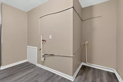 3919 Carlton Avenue, Columbus, OH 43227 - Photo 16