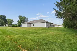 452 Saint James Gate, Newark, OH 43055 - Photo 8