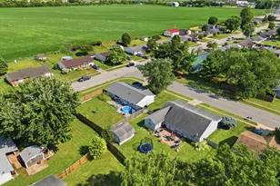 1725 Sioux Dr, Circleville, OH 43113 - Photo 2