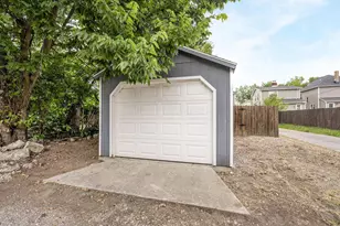 717 Siebert St, Columbus, OH 43206 - Photo 34