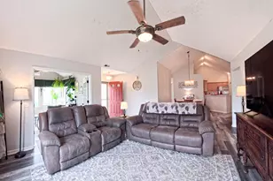 6053 Landings Pond Pl, Grove City, OH 43123 - Photo 6