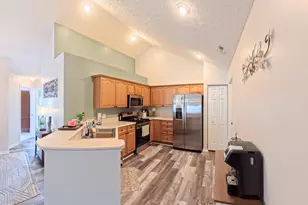 6053 Landings Pond Pl, Grove City, OH 43123 - Photo 12