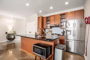742 N Pearl St, Columbus, OH 43215 - Photo 12