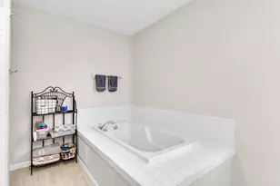 6432 Ashbrook Village Dr, Canal Winchester, OH 43110 - Photo 32