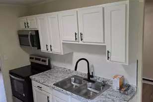 1058 E 26th Ave, Columbus, OH 43211 - Photo 2