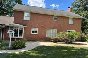 6010 Forestview Dr, Columbus, OH 43213 - Photo 2