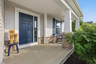 109 Ratcliff Ln, Plain City, OH 43064 - Photo 2