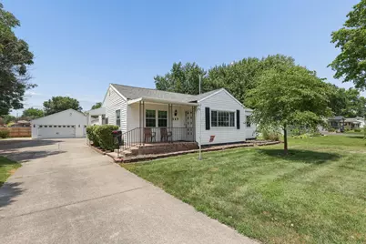 387 Maple Drive, Columbus, OH 43228 - Photo 2