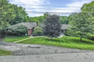 2715 Charing Rd, Upper Arlington, OH 43221 - Photo 12