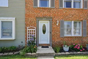 2977 Talbrock Cir, Dublin, OH 43017 - Photo 2
