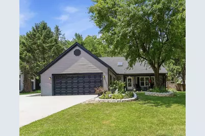 211 Rosehill Road, Reynoldsburg, OH 43068 - Photo 1