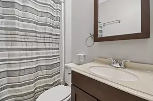 87 Maple Dr, Columbus, OH 43228 - Photo 20