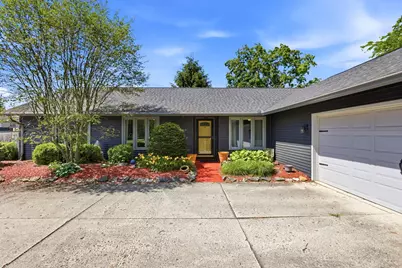 835 Loire Valley Circle, Marion, OH 43302 - Photo 1