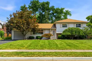 1814 Millwood Dr, Upper Arlington, OH 43221 - Photo 1