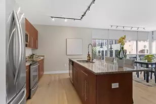 100 E Gay St, Columbus, OH 43215 - Photo 16