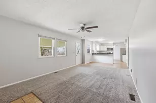 2185 Belltree Dr, Reynoldsburg, OH 43068 - Photo 4