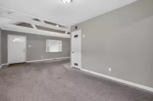 104 Florence Ave, Columbus, OH 43228 - Photo 8