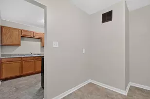 104 Florence Ave, Columbus, OH 43228 - Photo 16