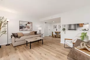 2466 Natchez Dr, Columbus, OH 43209 - Photo 1
