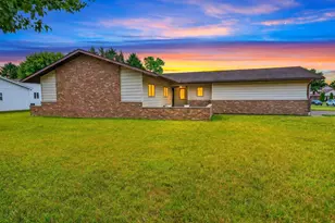 367 Lawnwood Dr, Circleville, OH 43113 - Photo 1