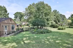 393 Charleston Ave, Columbus, OH 43214 - Photo 48