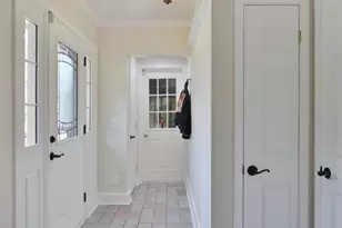 393 Charleston Ave, Columbus, OH 43214 - Photo 6