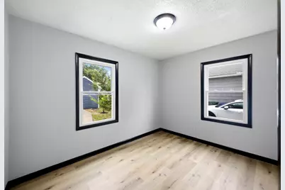 165 Demorest Avenue, Columbus, OH 43204 - Photo 20