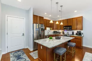 251 Daniel Burnham Square, Columbus, OH 43215 - Photo 2