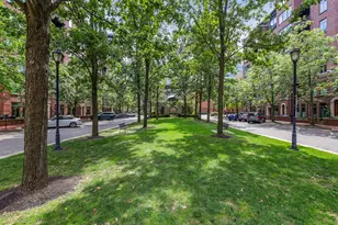 251 Daniel Burnham Square, Columbus, OH 43215 - Photo 36